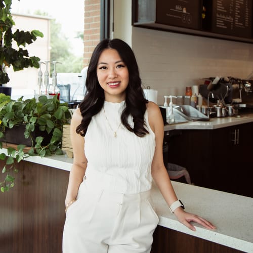 Headshot of Tam Pham-Luu, LPC