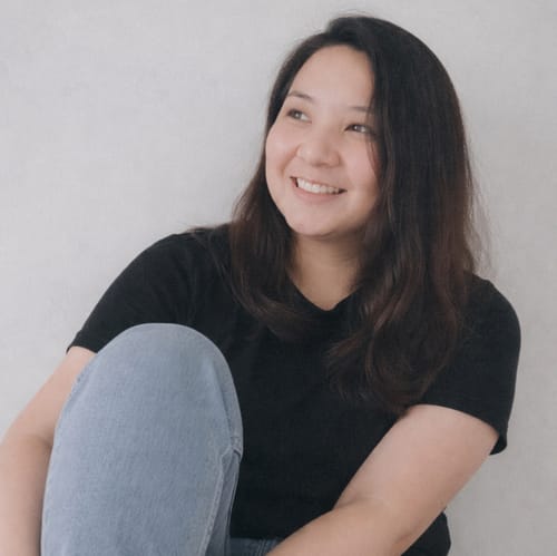 Headshot of Amber-Rose Marmol, LMHC