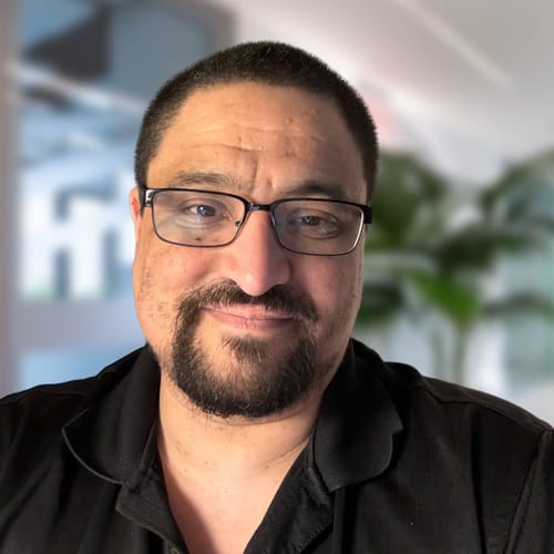 Headshot of Luis Otero DeSantiago, LMHC