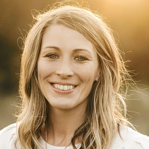 Headshot of Courtney Senk, LPC