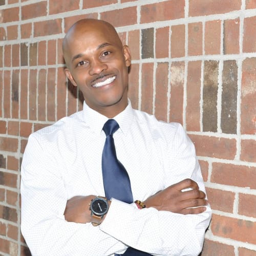 Headshot of Kervin Searles, LPC