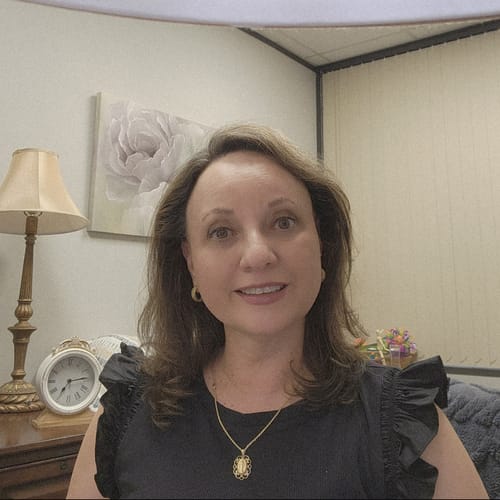 Headshot of Cynthia Lopez, LPC