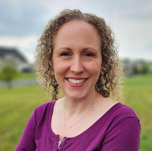 Headshot of Carolyn Stephens, LPC
