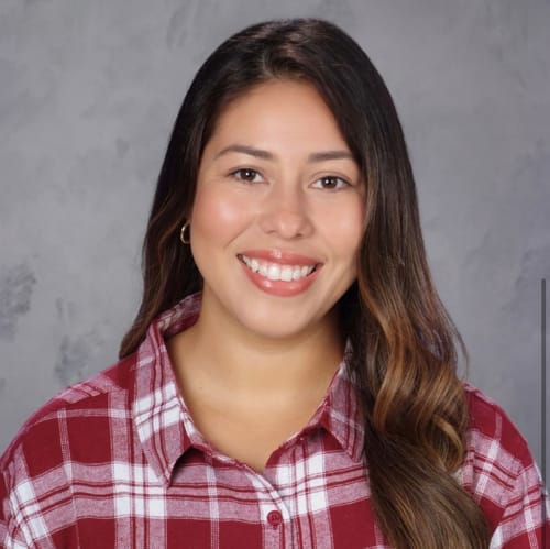 Headshot of Nancy Loza, LMHC