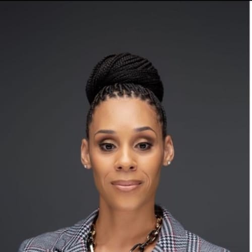 Headshot of Mia Williams, LCPC