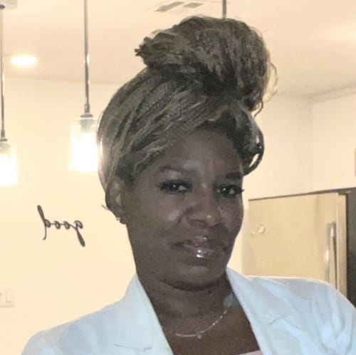 Headshot of LaVita Miller, APN