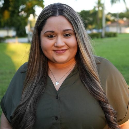Headshot of Karla Paz, LCSW