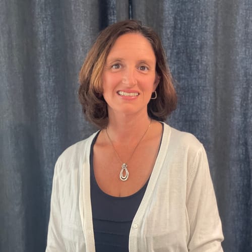 Headshot of Jennifer Evans, LMFT