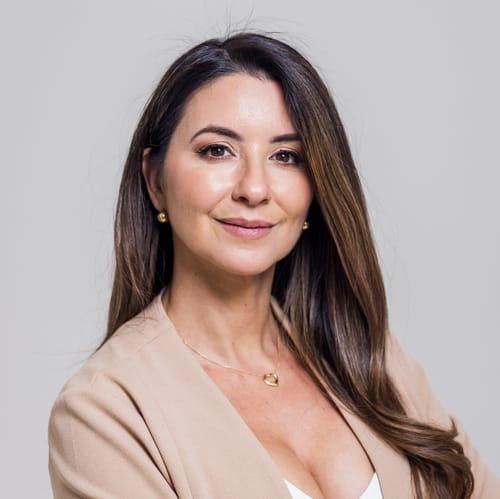 Headshot of Ineabelle Valladares, LMHC