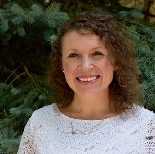 Headshot of Heather Mangan, LPC