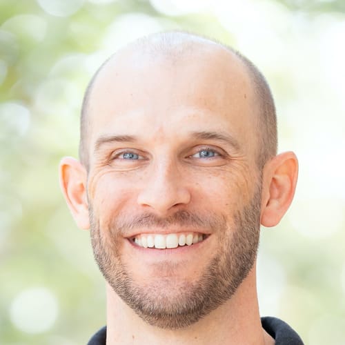 Headshot of Eliot Pozehl, LPC