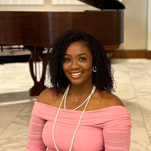 Headshot of Sharana Sloss, LISW_CP