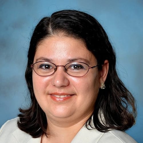 Headshot of Silvia Shenouda, LCSW