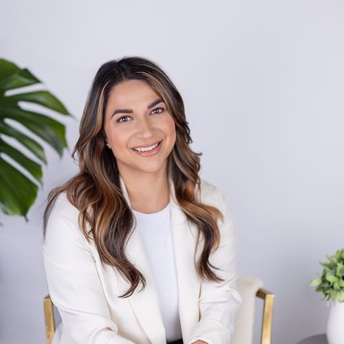 Headshot of Raziela Rodriguez, LCSW