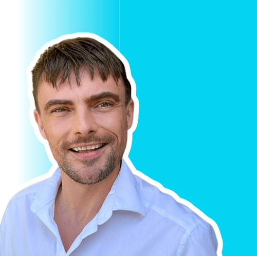 Headshot of Oliver Drakeford, LMFT