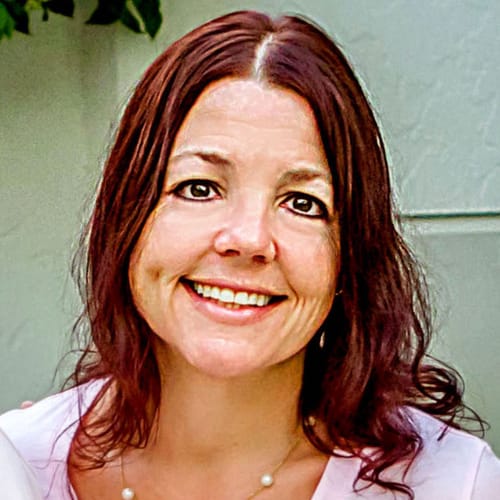 Headshot of Stephanie Fiterman, LMHC