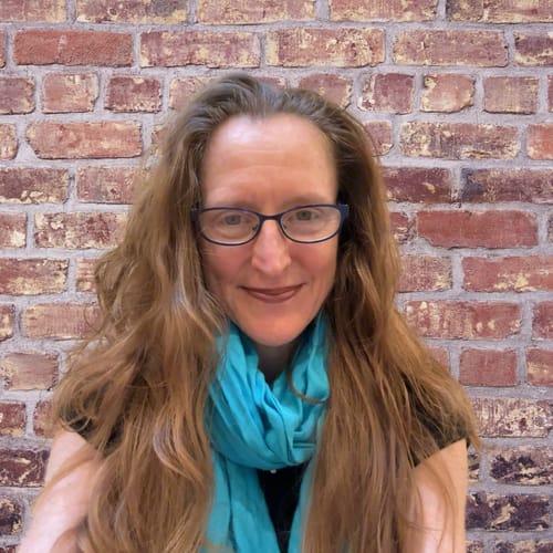 Headshot of Shelly Gore, LCSW