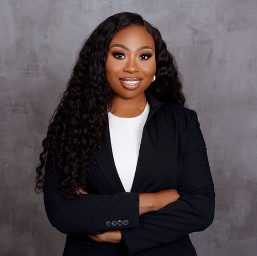 Headshot of Chioma Onodugo, NP