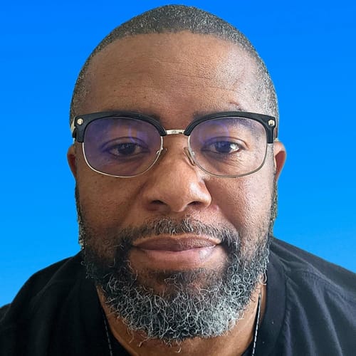 Headshot of Darren Harvey, LPCMH