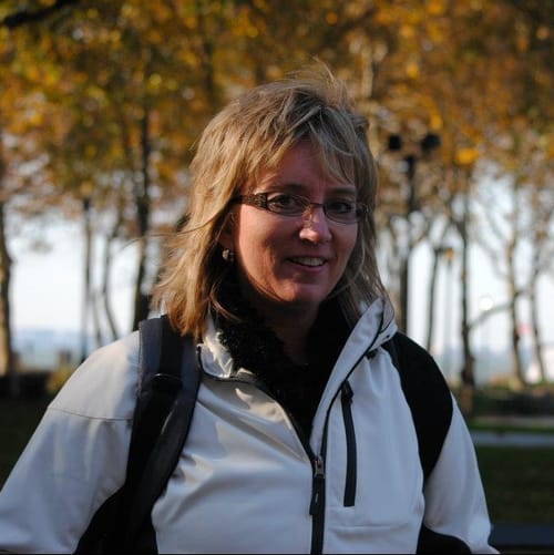 Headshot of Lisa Downs, LPC