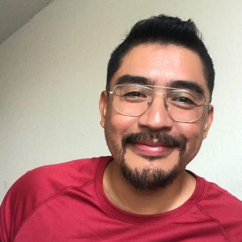 Headshot of Camilo Avila, LPC