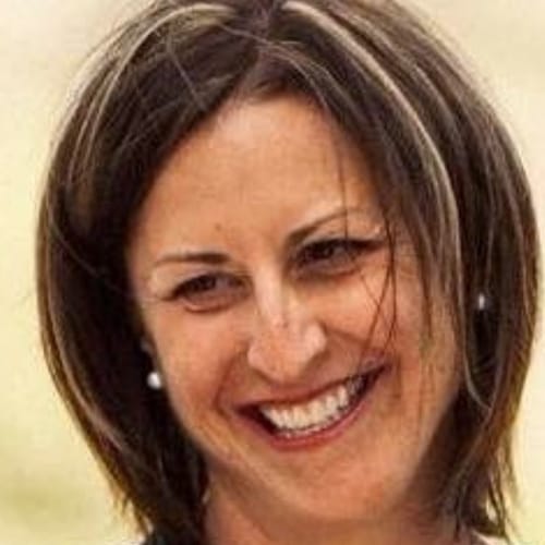 Headshot of Melissa Hoskins, LCSW