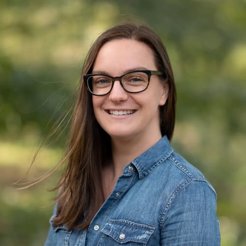 Headshot of Elizabeth Schenker, LCSW