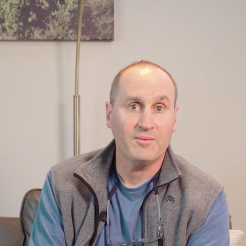 Headshot of Ezra Lavinsky, LPC