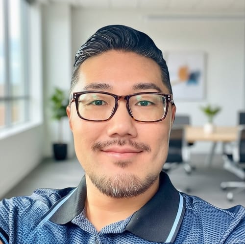 Headshot of Jin Kim, LMFT