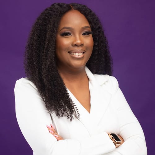 Headshot of Sara Jane Piersainvil, LCSW