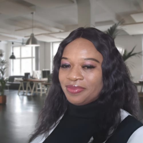 Headshot of Oluchi Eke, APN