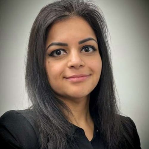 Headshot of Maryam Sajjad, APN