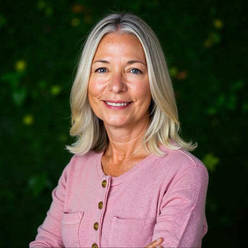 Headshot of Debra DeMuth, LICSW