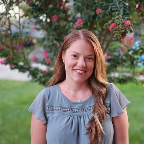 Headshot of Ashley Raia, LMHC
