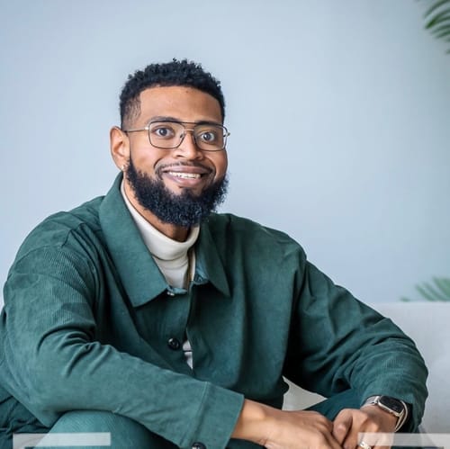 Headshot of Corby Jackson, LCPC