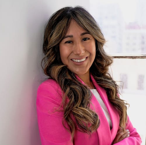 Headshot of Raiza Mazas Crisanto, LMFT