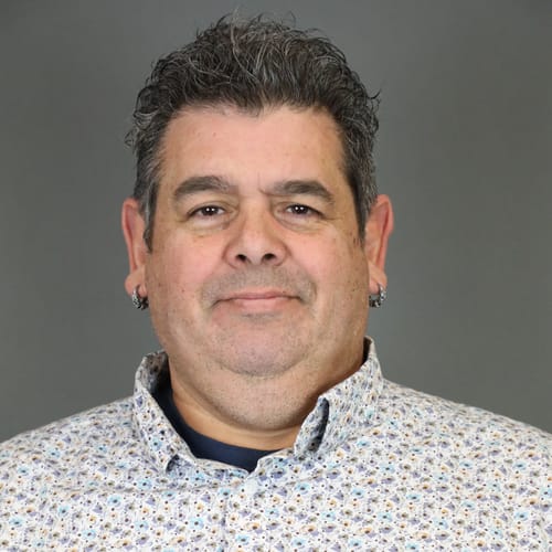 Headshot of Ronald Flores, LCSW