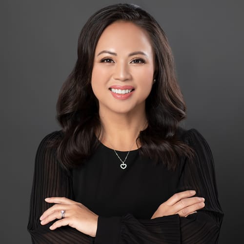 Headshot of Tori Dang, LCSW
