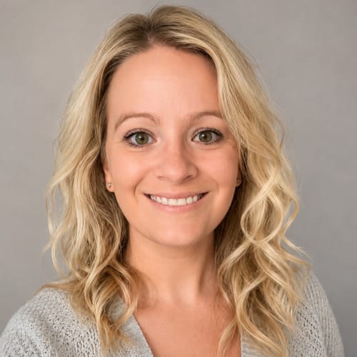 Headshot of Kristi Katuran, LCSW