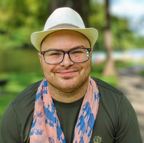 Headshot of Casey Smith, LCSW