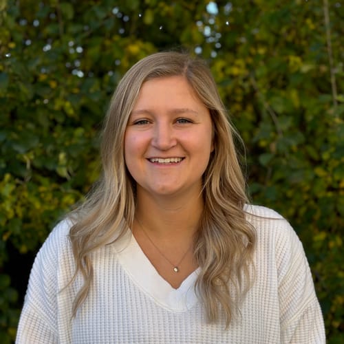 Headshot of Alex Aune, LPC