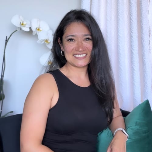 Headshot of Raquel Dalzon, LICSW