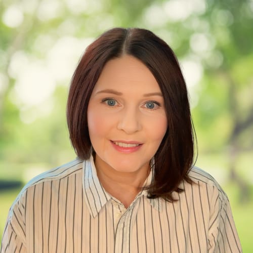 Headshot of Colleen Makowsky, LPC