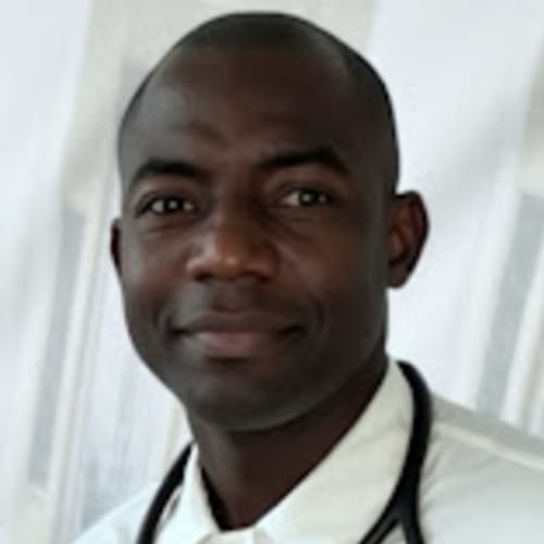 Headshot of T Menawonu, CRNP