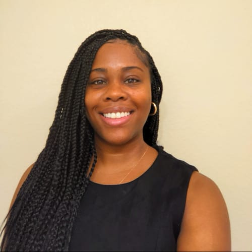 Headshot of Shaquesha Campbell, LCSW