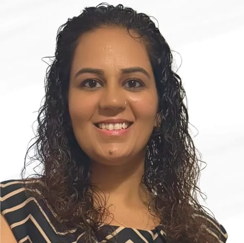 Headshot of Sana Kalra, APRN