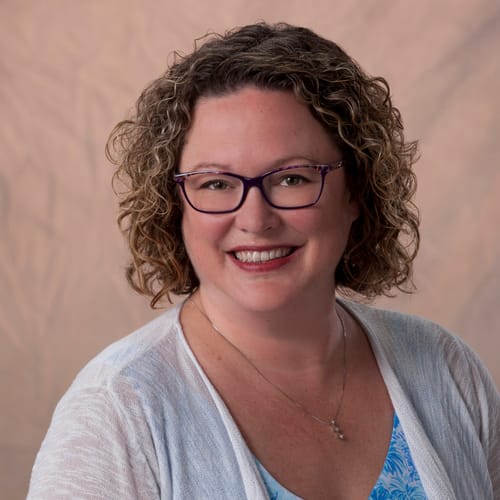 Headshot of Rachel Tiede, LMFT