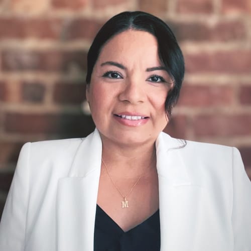 Headshot of Monica Vento Alvarez, LCSW