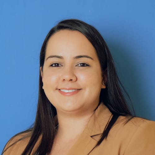 Headshot of Suzelle Guinart, LMHC