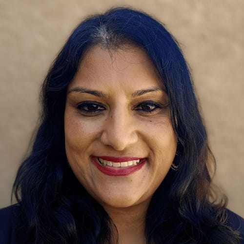 Headshot of Roopa Cantu, LCSW